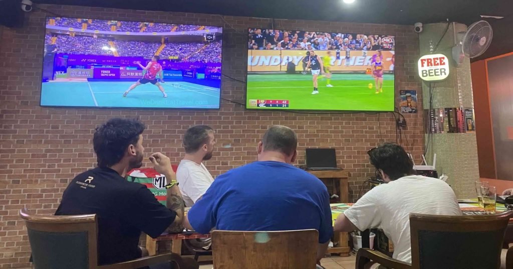 we-drink-eat-travel-full-time-travel-blog-where-to-watch-the-afl-in-bangkok-thailand-the-lost-aussie-bar
